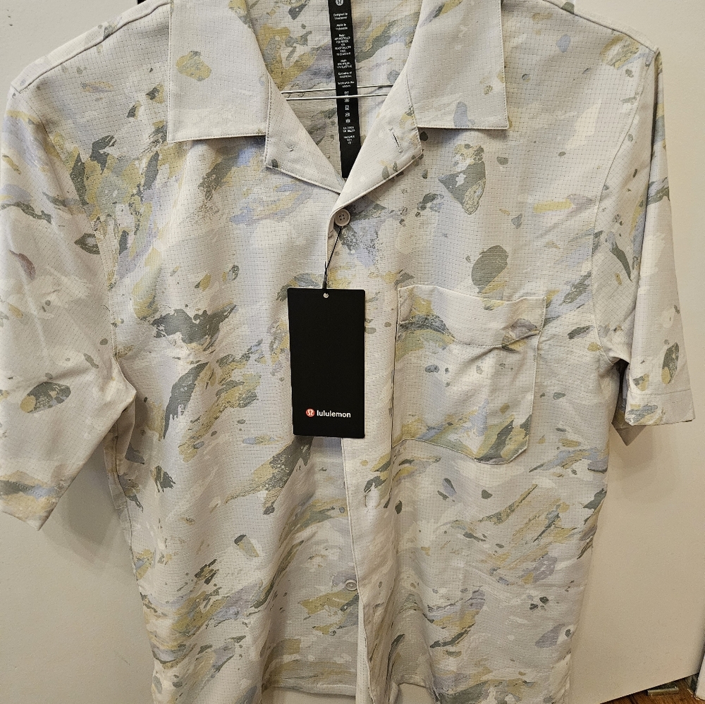 Lululemon Airing Easy Camp collar Shirt S